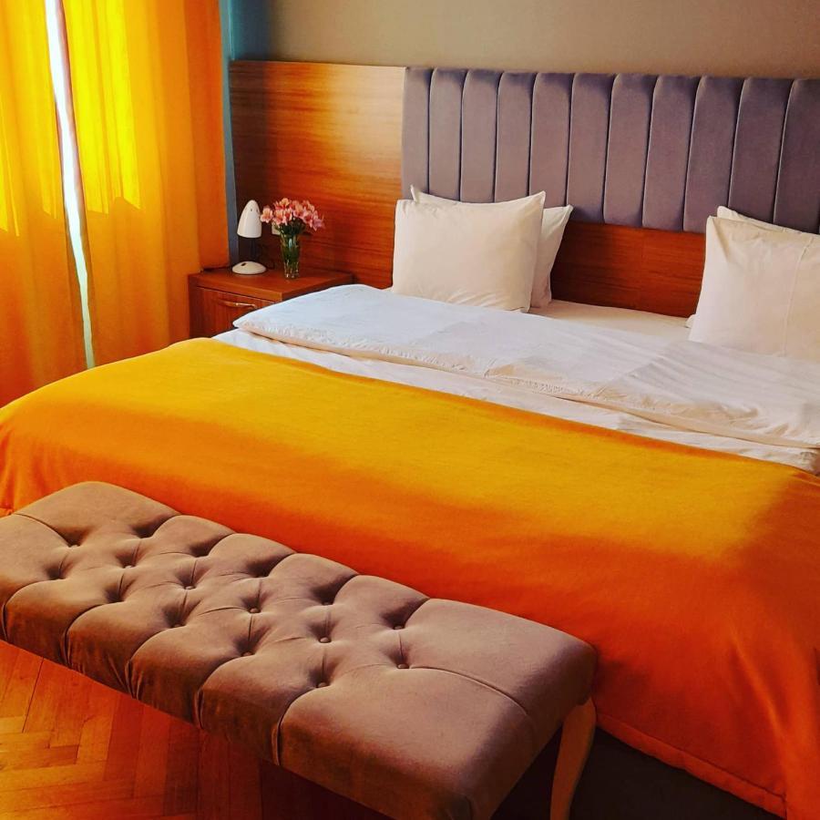 Palm Hotel Batumi Luaran gambar