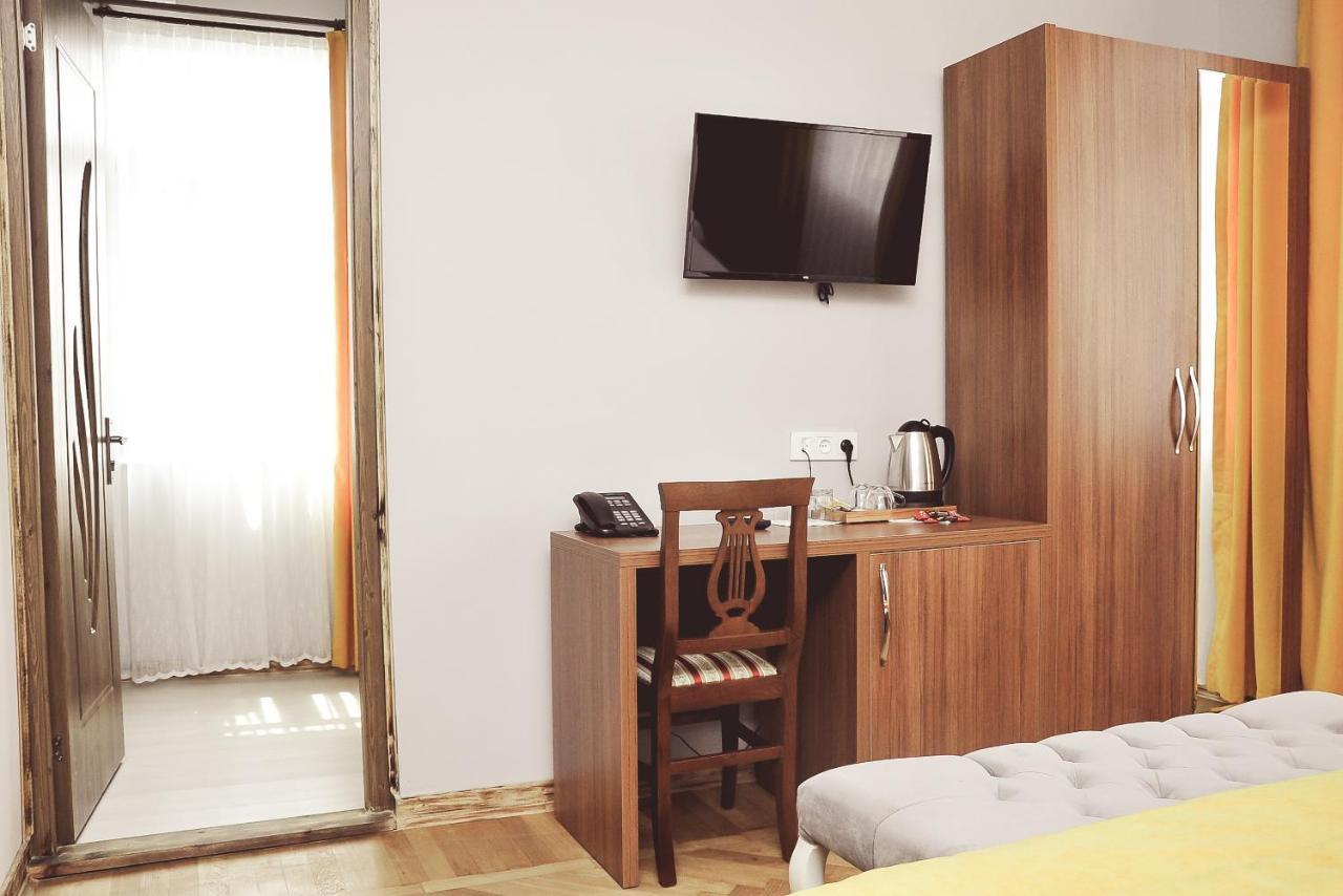 Palm Hotel Batumi Luaran gambar