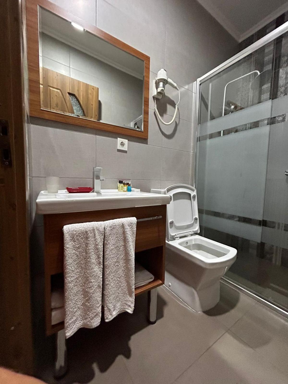 Palm Hotel Batumi Luaran gambar